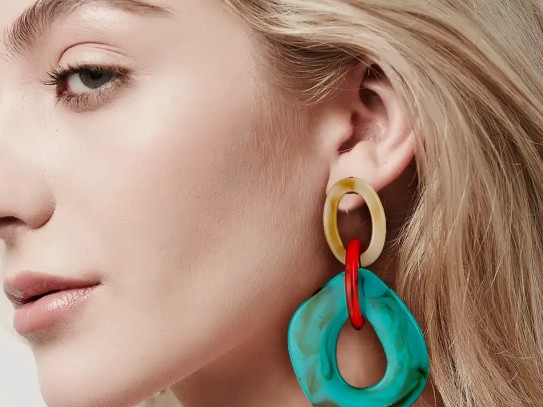 Cate and Chloe Earrings: Elegance Meets Modernity in Every Twinkle